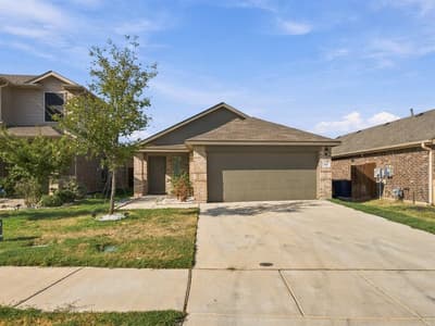 121 Greengate Drive, Boyd TX 76023