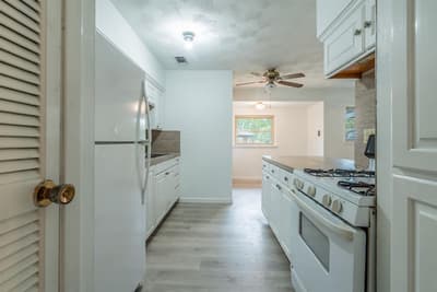 1105 Belle Street, Bedford TX 76022 - Photo 4