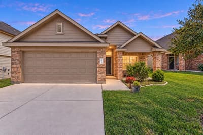 1429 Tall Pine Way, Fort Worth TX 76112