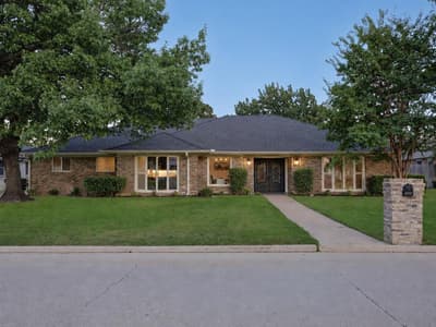 110 Oakmont Drive, Trophy Club TX 76262