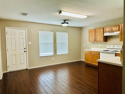 8021 Stowe Springs Lane, Arlington TX 76002 - Photo 5