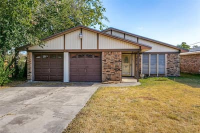 8913 Wilbur Street, White Settlement TX 76108 - Photo 2