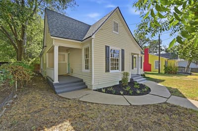 917 N Woods Street, Sherman TX 75092 - Photo 2
