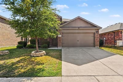 2315 Julia Lane, Forney TX 75126 - Photo 2