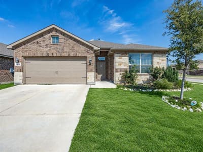 1800 Chamaeleon Drive, Haslet TX 76052