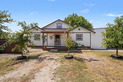 205 Davis Ranch Road, Alvarado TX 76009 - Photo 2