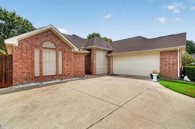 816 Linda Drive, Joshua TX 76058 - Photo 2