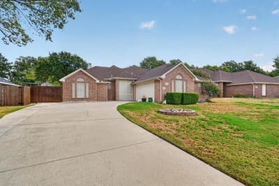 816 Linda Drive, Joshua TX 76058