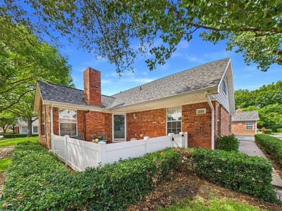 2220 Countryside Drive, Bedford TX 76021 - Photo 2