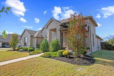 136 Sapphire Lane, Waxahachie TX 75165