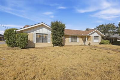 5682 Worrell Drive, Fort Worth TX 76133