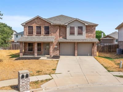 8640 Shallow Creek Drive, Fort Worth TX 76179