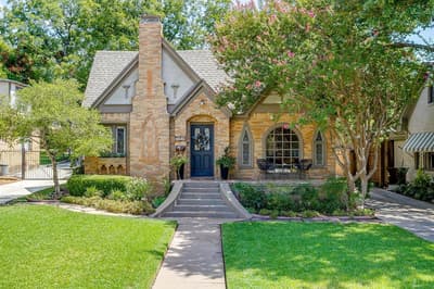 2209 Tremont Avenue, Fort Worth TX 76107