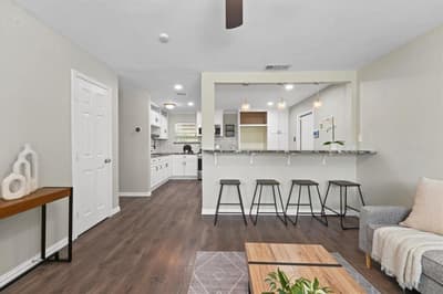 1900 Alan A Dale Road, Arlington TX 76013