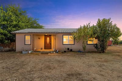 3370 County Road 303, Oglesby TX 76561