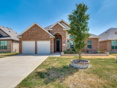 10623 Cherry Tree Way, Grand Prairie TX 76065