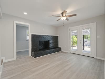 107 N Avenue P, Clifton TX 76634 - Photo 5