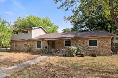 144 Jill Ann Drive, Burleson TX 76028 - Photo 2