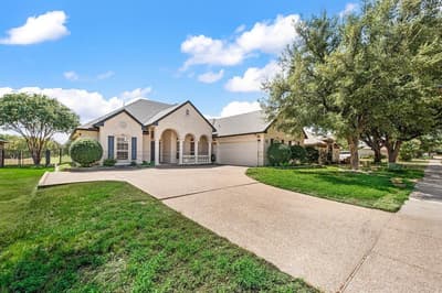 10701 Whitestone Ranch Road, Benbrook TX 76126 - Photo 3