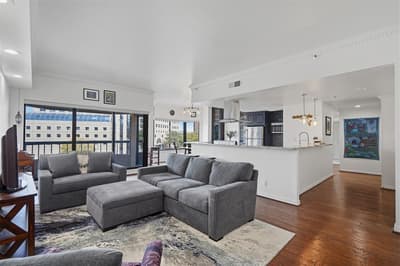 3030 Mckinney Avenue # 404, Dallas TX 75204