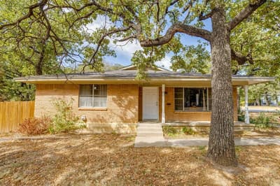 6200 Forest Hill Drive, Forest Hill TX 76119 - Photo 4