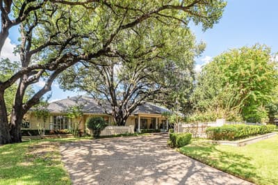 5531 Pebblebrook Drive, Dallas TX 75229 - Photo 2