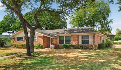 520 Circleview Drive N, Hurst TX 76054