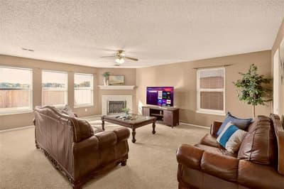 4721 Sleepy Ridge Circle, Fort Worth TX 76133 - Photo 3