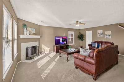 4721 Sleepy Ridge Circle, Fort Worth TX 76133 - Photo 4