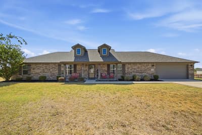 200 Live Oak Lane, Decatur TX 76234 - Photo 2