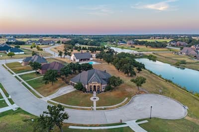 111 Highland Court, Boyd TX 76023 - Photo 2