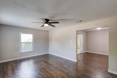 913 S Sargent Street, Fort Worth TX 76103 - Photo 3
