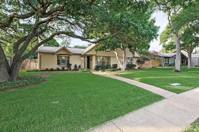 3785 Crown Shore Drive, Dallas TX 75244 - Photo 2