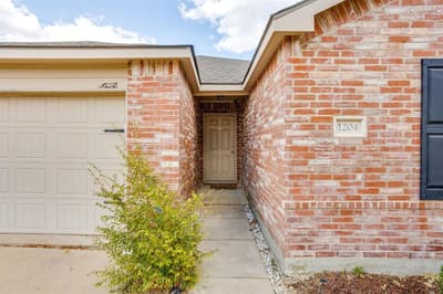 1204 Foxglove Lane, Burleson TX 76028 - Photo 5