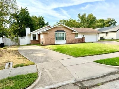 1924 Canterbury Street, Irving TX 75062 - Photo 4