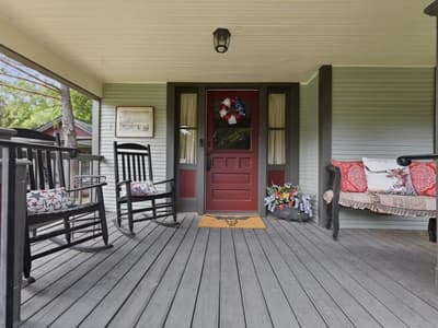322 W Bridge Street, Granbury TX 76048 - Photo 2