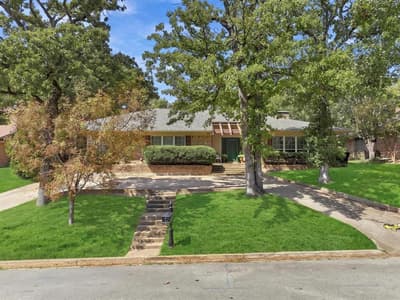 609 Ambassador Street, Denison TX 75020