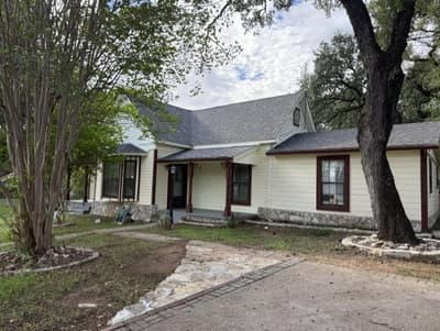 307 Mission Street, Glen Rose TX 76043 - Photo 2