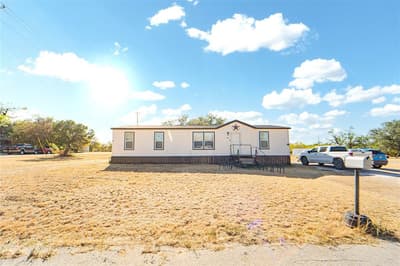 915 S Miller Street, Breckenridge TX 76424 - Photo 2