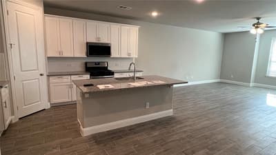 905 Suma Drive, Euless TX 76040 - Photo 3