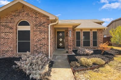 4405 Queen Circle, The Colony TX 75056 - Photo 4