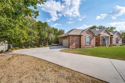 1620 Linda Drive, Sherman TX 75090 - Photo 3