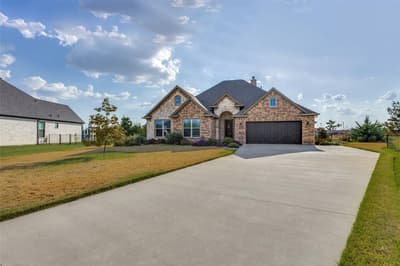 1605 Covered Bridge Ct, Gunter TX 75058 - Photo 2