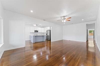 2405 Monroe Street, Commerce TX 75428 - Photo 2