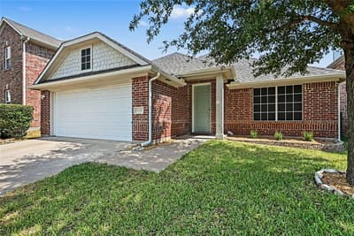 8108 Ruse Springs Lane, Fort Worth TX 76131 - Photo 3