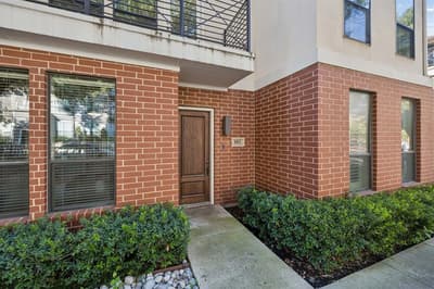 2606 Shelby Avenue # 102, Dallas TX 75219 - Photo 2