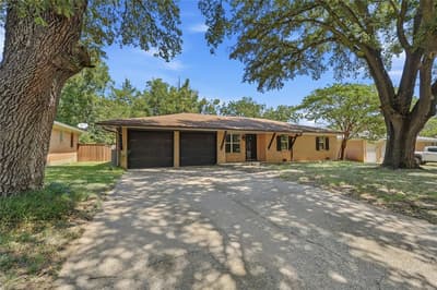 1303 Lafayette Drive, Denison TX 75020
