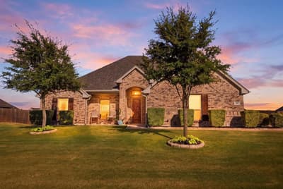 110 Oak View Drive, Godley TX 76044 - Photo 2