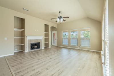 712 Cheryl Street, Crowley TX 76036 - Photo 3