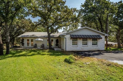 1599 Country Club Road, Bowie TX 76230 - Photo 2